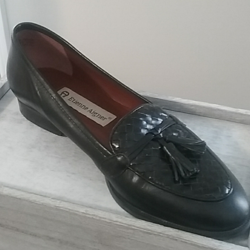 Etienne Aigner black dress tassel  loafer